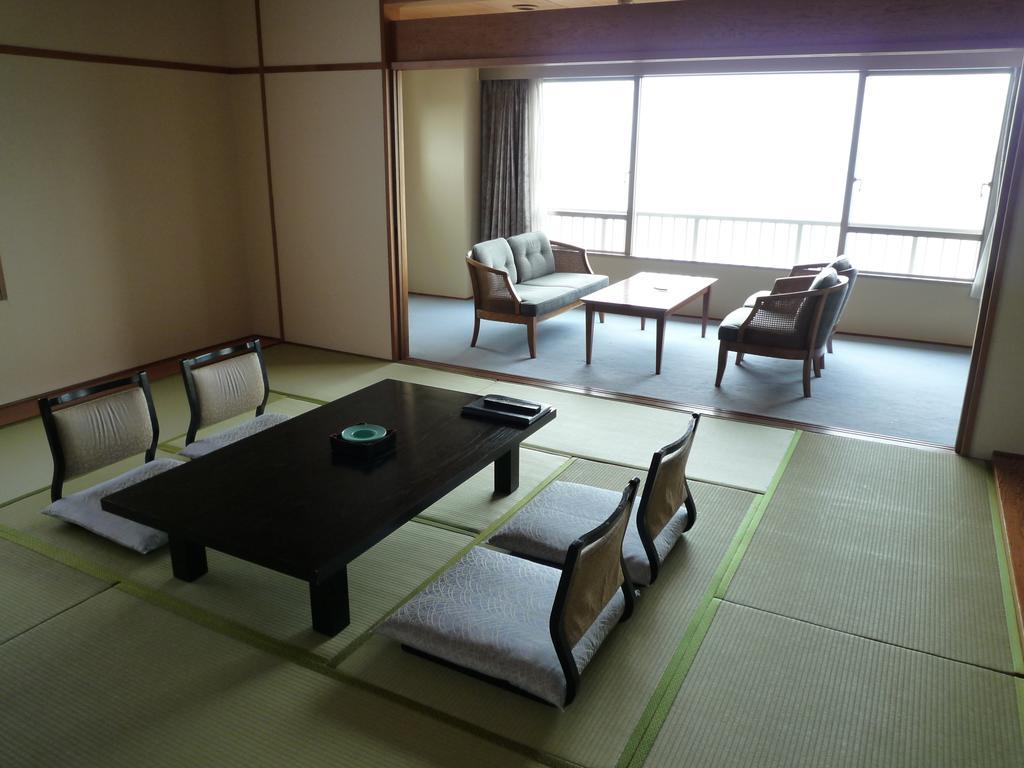 Kaiyoukaku Gamagori Zimmer foto