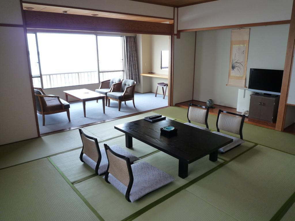 Kaiyoukaku Gamagori Zimmer foto